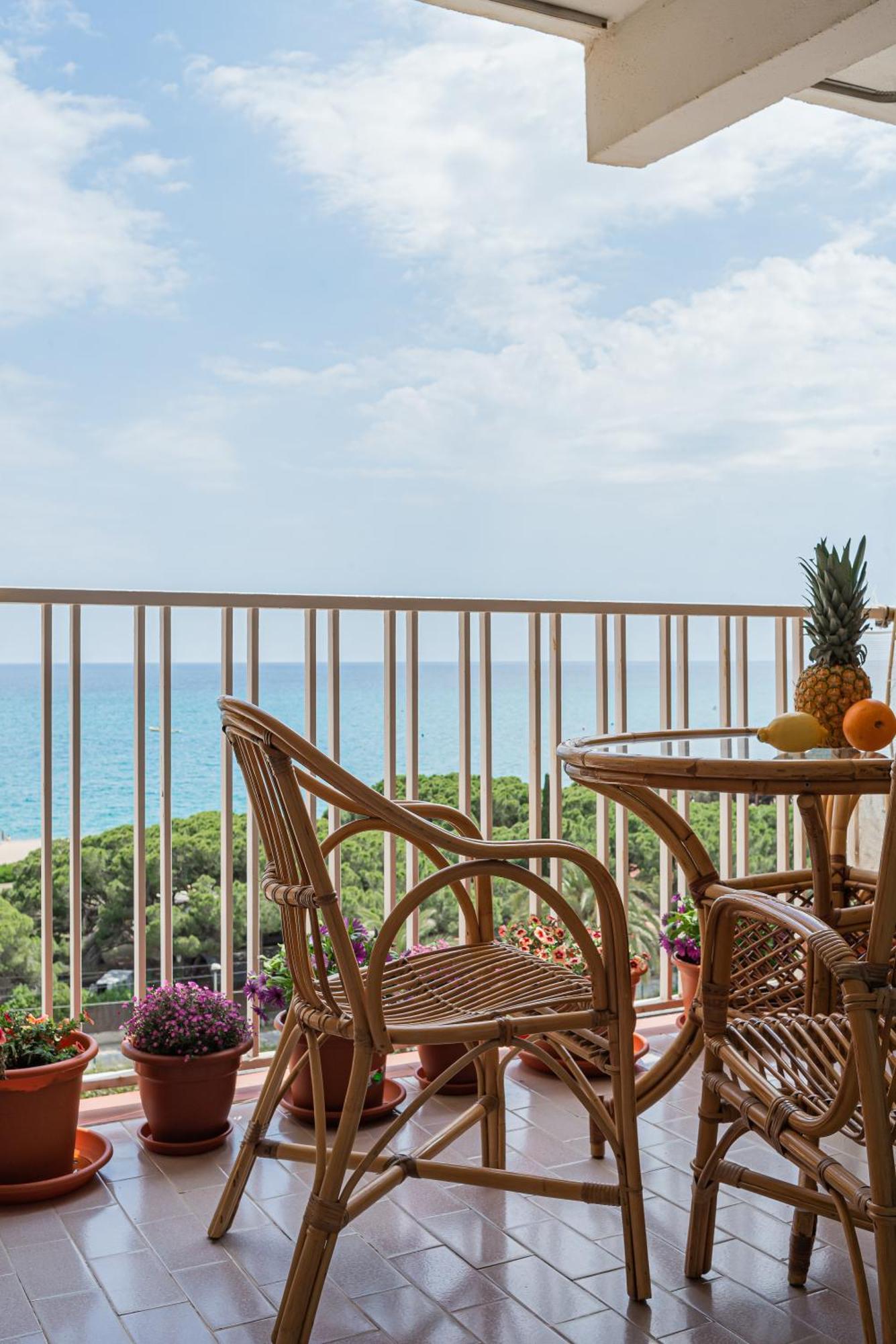 Sea View Apartments Мальграт-де-Мар Экстерьер фото